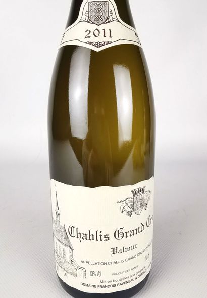 null CHABLIS GRAND CRU VALMUR.
Raveneau.
Millésime : 2011.
3 bouteilles, une e.f...