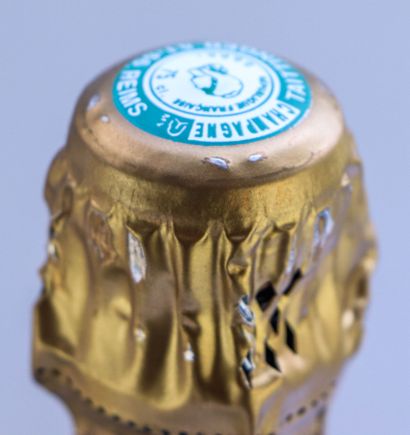 null TAITTINGER COMTES DE CHAMPAGNE.
Millésime : 1990.
5 bouteilles.
Dans leurs coffrets...