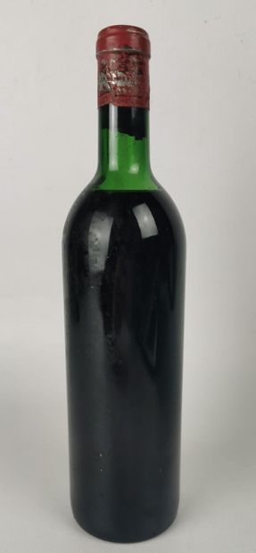 null CHATEAU LAFITE ROTHSCHILD.
Millésime : 1970.
1 bouteille, e.