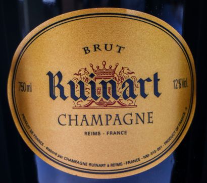 null RUINART BRUT
Non vintage.
3 bottles.
In individual boxes