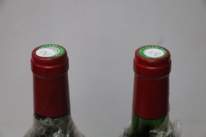 null CHATEAU TROPLONG MONDOT.
Millésime : 1982.
2 bouteilles, h.e.
