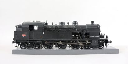 null LEMATEC (Suisse) - Prestige Models.
Locotender SNCF 232 TC 423 noir. 
Echelle...