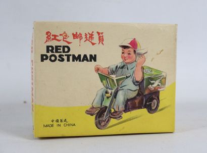 null Ensemble de deux jouets à friction en tôle de marque chinoise.
- Red Postman...