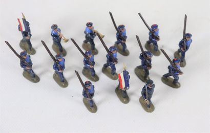 null CBG MIGNOT.
Réunion de quinze soldats français de l'infanterie coloniale en...