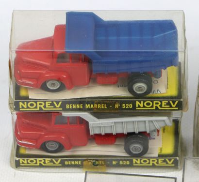 null NOREV.
Les micro miniatures de Norev, réunion de vingt huit véhicules, dans...