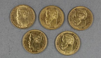 null *Cinq pièces de 5 roubles en or