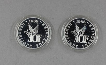null MONNAIE DE PARIS
Deux pièces de 10 FF en argent 1988 Rolland Garros dans leurs...