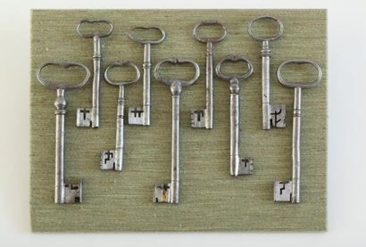 null Collection de 9 grandes clés forées du début du 18ème siècle au début 19ème...