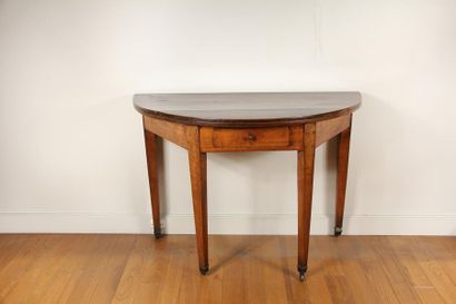 null Table demi-lune en bois naturel à un tiroir en ceinture, XIXème s.
H : 75 L...