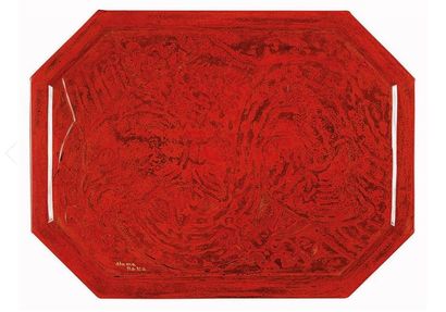 null Katsu HAMANAKA (1895-1982)
	Plateau en bois à corps octogonal à décor en léger...