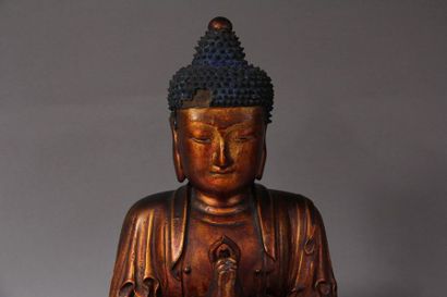 null *Gilt lacquered wooden subject, representing the sitting Buddha in padmâsana,...