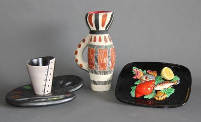 null VALLAURIS - ELCHINGER…
Un bol, un vase, une palette de peintre et une assiette...