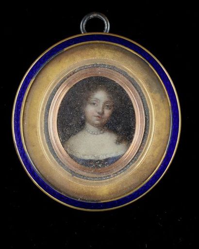 null Ecole française du XVIIIème s.
Portrait de jeune femme au collier de perles
Miniature...