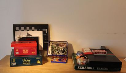 null Lot of board games