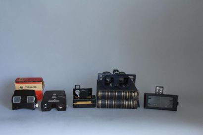 null Lot de 5 visioneuses :
KODAK Rétina dans sa boite d'origine 
KODAK Kodaslide...