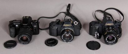 null CANON
Lot de 3 appareils photos :
- modèle EOS 500, obj. Canon zoom lens EF...