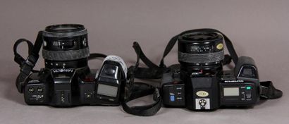 null Lot:
- OLYMPUS model OM707 obj. Photoline AF Zoom f=35-70mm 1:3.5-4.5 multi...