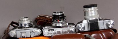 null Lot of seven cameras:
 - PENTACO model Praktica LTL with obj. Pentacon auto...