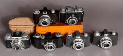 null Lot of five cameras:
- SEM model KIM obj. Orec anastigmat cross f-45 1:2.9 (accidents,...