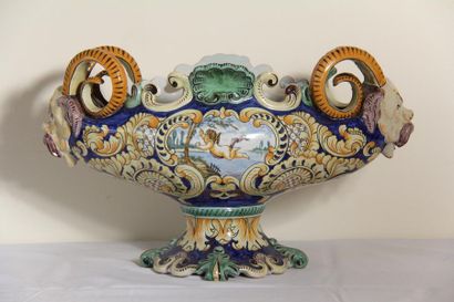 null *Two-handled pedestal basin with two handles made of earthenware masks with...