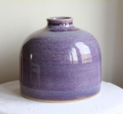 null Large-bellied vase with small flared neck in porcelain with purple speckled...