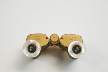 null *BASSET Cannes - COLMONT Ft Paris
Binoculars of theater in gilded metal decorated...