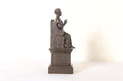 null *Black patinated metal sculpture of St. Peter sitting on a throne.
H : 7,5 L...