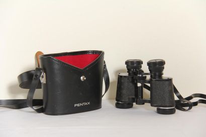null *PENTAX
Pair of binoculars model 601 8 x 30 (mold), in case