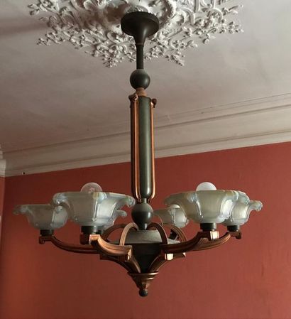 null *Patinated and gilded metal chandelier with six light arms, light bulb covers...