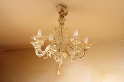 null MURANO
Luste in Venetian glass with six light arms
H: 80 cm.