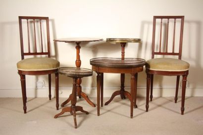 null *Pair of chairs with straight openwork backrest, tripod pedestal table with...