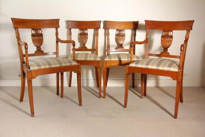 null *Pair of chairs and pair of armchairs in natural wood with openwork backrest...