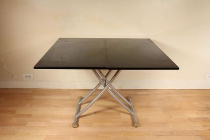 null Coffee table model Carrera convertible into a dining table with silver metal...