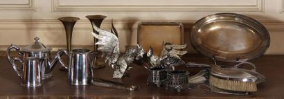 null Lot of silvery metal and miscellaneous
