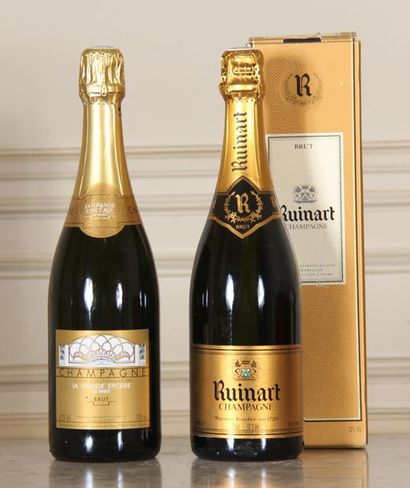 null Lot:
A bottle of RUINART brut champagne in its box
A bottle of brut cuvée champagne...