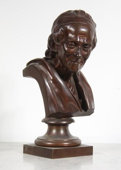null Jacques PERRIN (1847-1915) after
Voltaire
Sculpture on patinated bronze pedestal,...