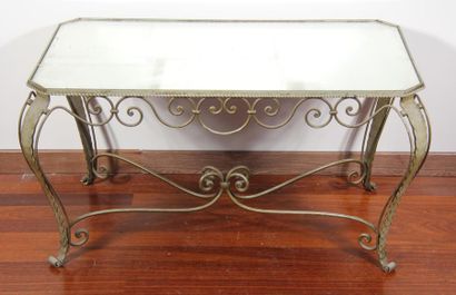 null Wrought iron coffee table, mirror top, 50's
H : 53,5 L : 102 D : 55 cm.