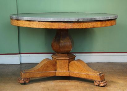 null Tripod pedestal table in burl veneer, grey marble top with basin, 19th century.
H...