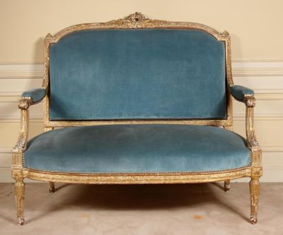 null Louis XVI style straight-backed lounge furniture in carved gilded wood with...