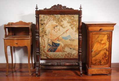 null Lot:
- Natural wood fire screen with a tapestry of small dots decorated with...