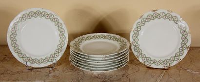 null Théodore HAVILAND Limoges
Nine porcelain dessert plates, marli decorated with...