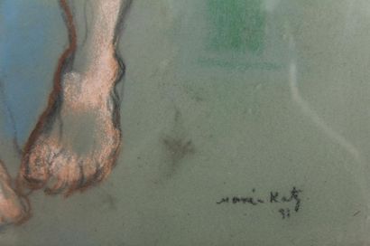 null Emmanuel MANE-KATZ (1894-1962)
Jeune garçon
Pastel signé en bas à droite
65...
