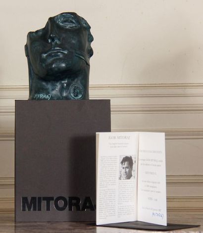 null Igor MITORAJ (1944-2014) 
Centurion II
Sculpture en bronze à patine bleue signée,...