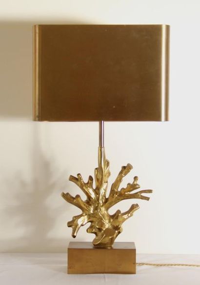 null *Maison CHARLES
Pied de lampe en bronze doré en forme de corail, socle cubique,...