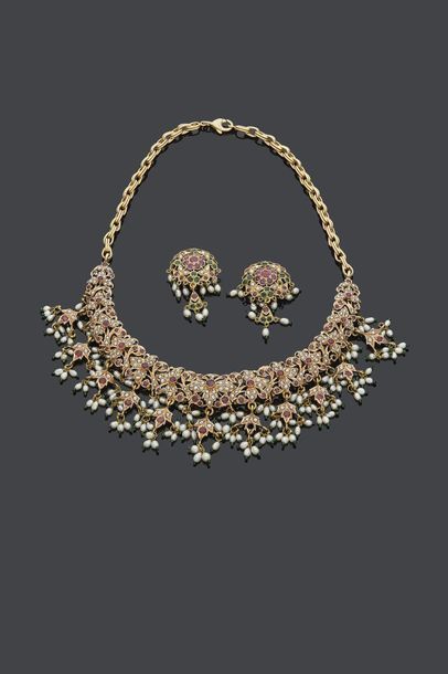 null Flower" half-pieces, consisting of a 9 and 18 carat
pink gold necklace (375...