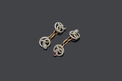 null Pair of circular "snake" SNAKE SLEVE BUTTONS in platinum (min. 800‰) and yellow...