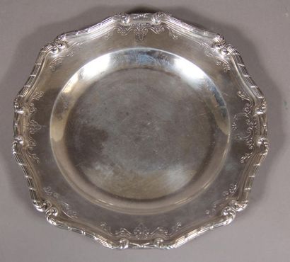 null CARDEILHAC goldsmith
's silver 950°/°° round dish with ribboned contoured fillets,...