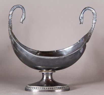 null Sterling silver 950°/°° basin on pedestal with two swan-headed upside down handles,...