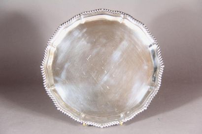 null MAPPIN WEBB goldsmith Round polylobé
dish in 925°/°° silver with a border of...