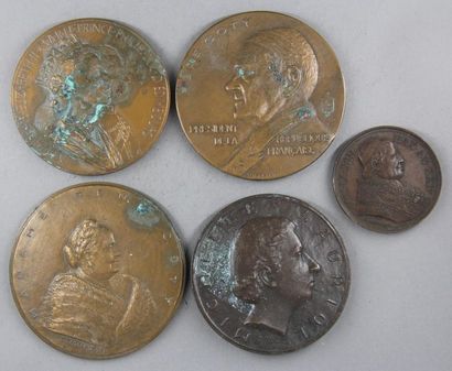null Lot de cinq médailles en bronze Elizabeth II, AURIOL, COTY, PIE IX